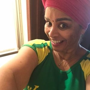 Meet your Posher, Saa